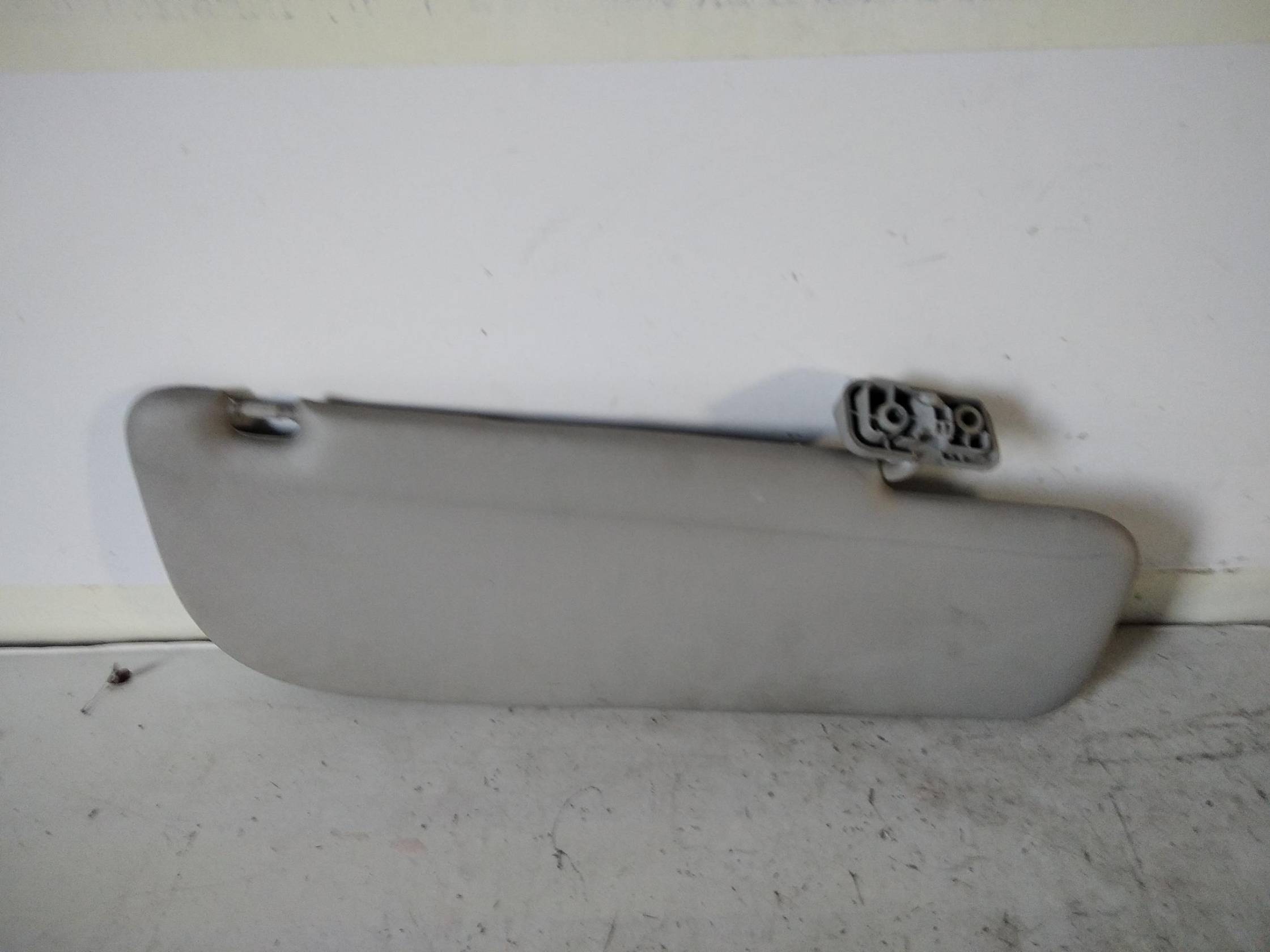 Aletta parasole parabrezza sx.